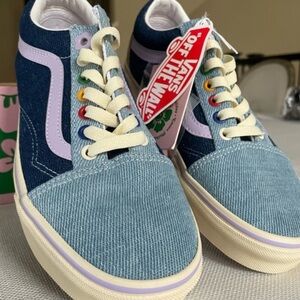 New Vans X EM on Holiday
